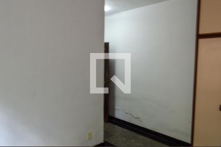 Casa de condomínio para alugar com 900m², 6 quartos e 4 vagasSuíte 1