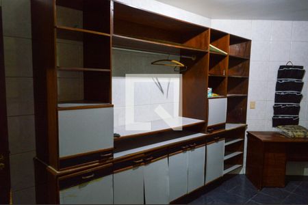 Casa de condomínio para alugar com 900m², 6 quartos e 4 vagasÁrea de Serviço