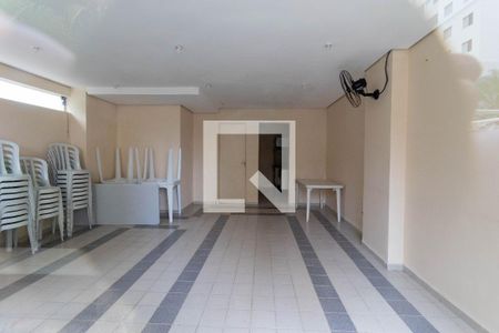 Apartamento para alugar com 50m², 2 quartos e 1 vagaÁrea comum - Salão de festas