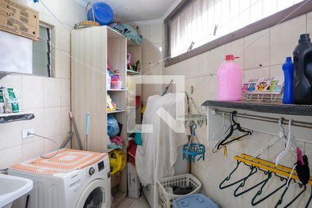 Casa à venda com 120m², 3 quartos e 1 vagaÁrea de serviço