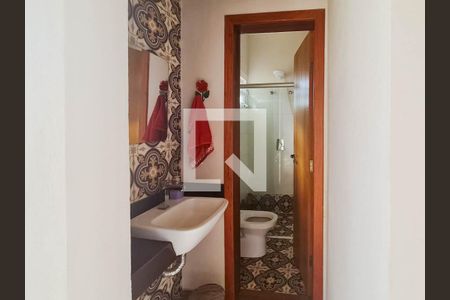 Casa de condomínio à venda com 167m², 3 quartos e sem vagaBanheiro 3