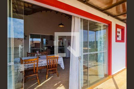 Casa de condomínio à venda com 167m², 3 quartos e sem vagaÁrea Gourmet