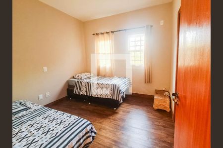 Quarto 3 de casa de condomínio à venda com 3 quartos, 167m² em Casa Branca, Brumadinho