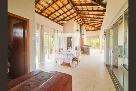 Casa de condomínio à venda com 167m², 3 quartos e sem vagaÁrea Gourmet