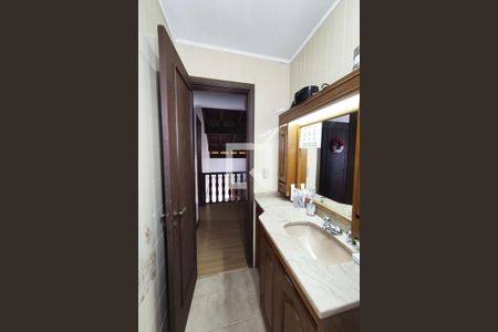 Casa de condomínio à venda com 185m², 6 quartos e 3 vagasBanheiro 1