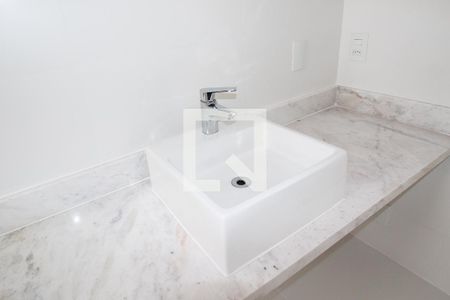 Apartamento à venda com 227m², 2 quartos e 4 vagasBanheiro 1 da Suíte 1