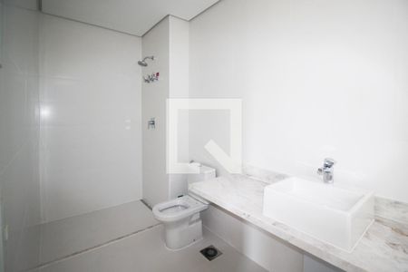 Apartamento à venda com 227m², 2 quartos e 4 vagasBanheiro da Suíte 2