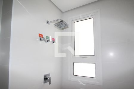 Apartamento à venda com 227m², 2 quartos e 4 vagasBanheiro 2 da Suíte 1