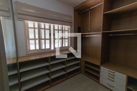 Casa de condomínio à venda com 300m², 3 quartos e 2 vagasCloset do Quarto 2