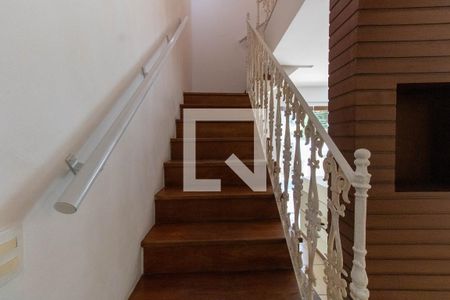 Escada de casa de condomínio à venda com 3 quartos, 300m² em Badu, Niterói