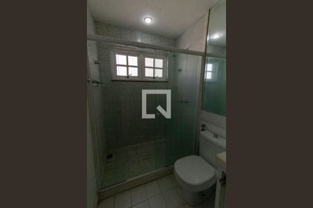 Casa de condomínio à venda com 300m², 3 quartos e 2 vagasBanheiro da Suíte