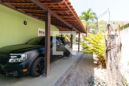 Casa de condomínio à venda com 300m², 3 quartos e 2 vagasGaragem