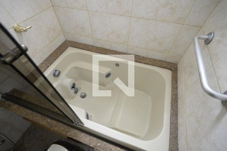 Apartamento à venda com 145m², 3 quartos e 2 vagasBanheiro 1