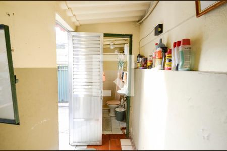 Casa à venda com 213m², 4 quartos e 1 vagaÁrea de Serviço- Despensa