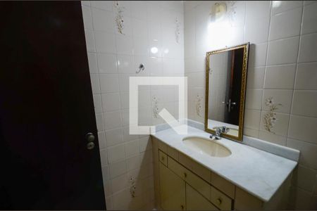 Casa à venda com 213m², 4 quartos e 1 vagaBanheiro Social