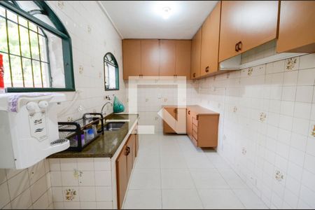 Casa à venda com 213m², 4 quartos e 1 vagaCozinha