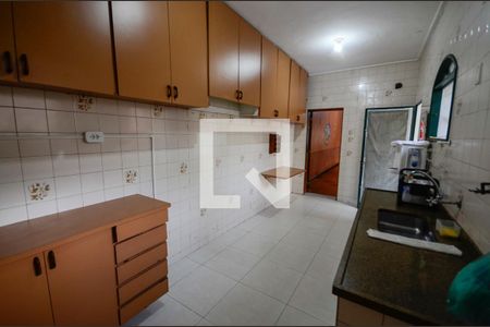 Casa à venda com 213m², 4 quartos e 1 vagaCozinha