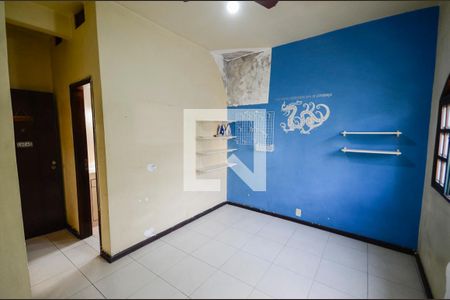 Casa à venda com 213m², 4 quartos e 1 vagaSuíte 1