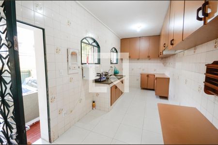 Casa à venda com 213m², 4 quartos e 1 vagaCozinha