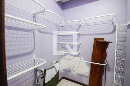 Casa à venda com 213m², 4 quartos e 1 vagaCloset da Suíte 2