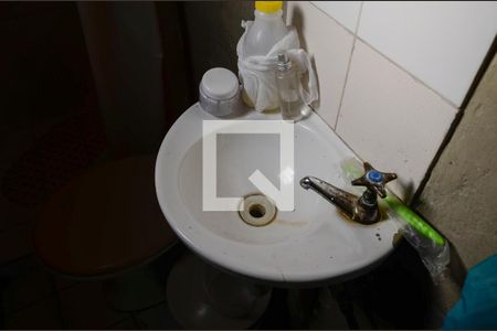 Casa à venda com 213m², 4 quartos e 1 vagaÁrea de Serviço- Banheiro