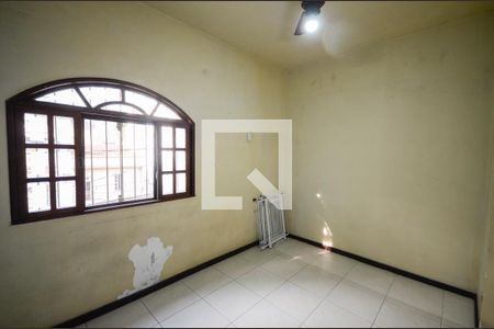 Casa à venda com 213m², 4 quartos e 1 vagaSuíte 1