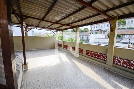 Casa à venda com 213m², 4 quartos e 1 vagaÁrea comum