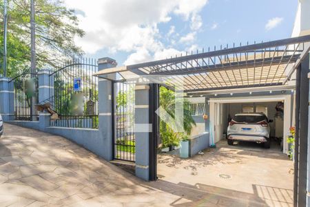 Casa à venda com 300m², 3 quartos e 2 vagasFachada