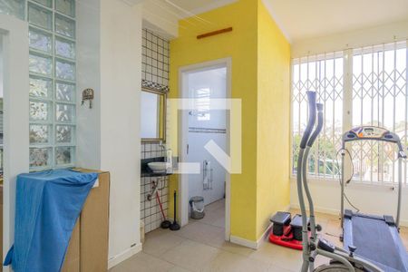 Casa à venda com 300m², 3 quartos e 2 vagasÁrea de Serviço
