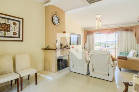 Casa à venda com 300m², 3 quartos e 2 vagasSala