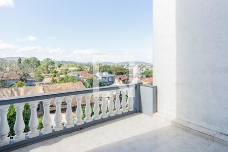 Casa à venda com 300m², 3 quartos e 2 vagasVaranda do quarto 3