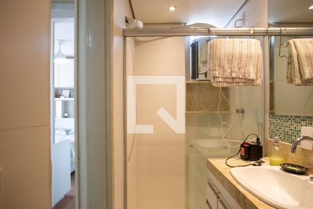 Apartamento à venda com 70m², 2 quartos e 1 vaga Apartamento à venda com 70m², 2 quartos e 1 vagaBanheiro
