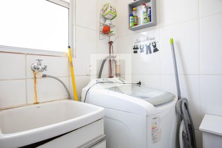 Apartamento à venda com 70m², 2 quartos e 1 vaga Apartamento à venda com 70m², 2 quartos e 1 vagaÁrea de Serviço