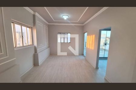 sala de apartamento para alugar com 2 quartos, 140m² em Carlos Prates, Belo Horizonte