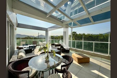 Apartamento para alugar com 205m², 4 quartos e 2 vagasTerraço