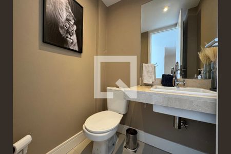 Apartamento para alugar com 205m², 4 quartos e 2 vagasSuite 1 - Banheiro