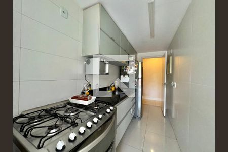 Apartamento para alugar com 205m², 4 quartos e 2 vagasCozinha e Área de Serviço