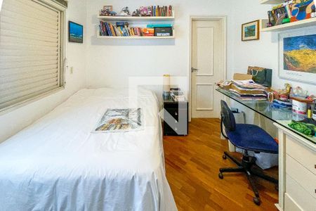 Apartamento à venda com 180m², 3 quartos e 3 vagasSuíte 