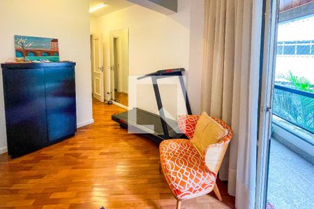 Apartamento à venda com 180m², 3 quartos e 3 vagasSuíte 2