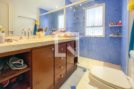 Apartamento à venda com 180m², 3 quartos e 3 vagasBanheiro