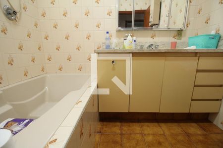 Casa para alugar com 893m², 4 quartos e 5 vagasBanheiro 2