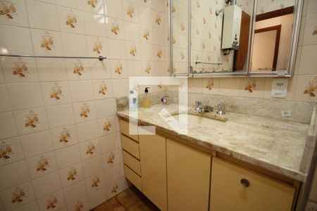 Casa para alugar com 893m², 4 quartos e 5 vagasBanheiro 3