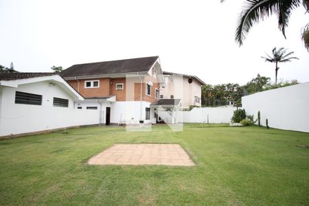 Casa para alugar com 893m², 4 quartos e 5 vagasÁrea externa 