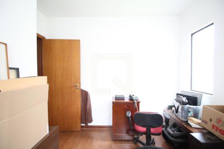 Casa para alugar com 893m², 4 quartos e 5 vagasEscritório