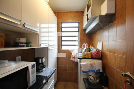 Casa para alugar com 893m², 4 quartos e 5 vagasCozinha 