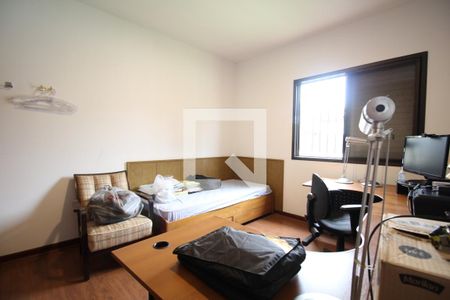 Casa para alugar com 893m², 4 quartos e 5 vagasQuarto 4