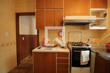 Casa para alugar com 893m², 4 quartos e 5 vagasCozinha 