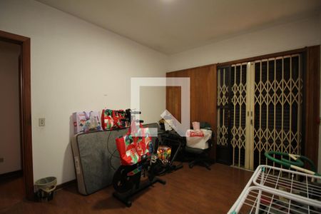 Casa para alugar com 893m², 4 quartos e 5 vagasQuarto