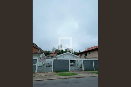 Casa para alugar com 893m², 4 quartos e 5 vagas Casa para alugar com 893m², 4 quartos e 5 vagasFachada