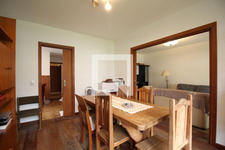 Casa para alugar com 893m², 4 quartos e 5 vagasCopa